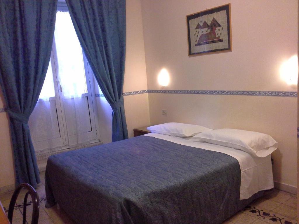 Collina Suites Rom Zimmer foto